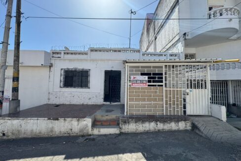ARRIENDO - BODEGA EL CONTENTO 12-27 (1)