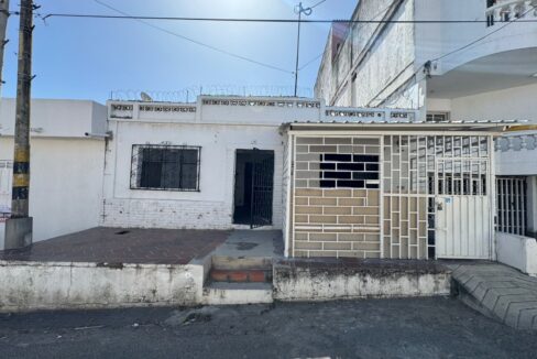 ARRIENDO - BODEGA EL CONTENTO 12-27 (2)
