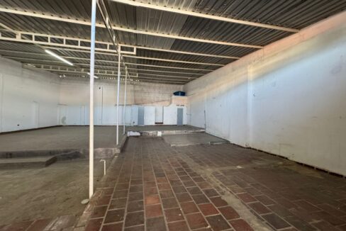 ARRIENDO - BODEGA EL CONTENTO 12-27 (5)