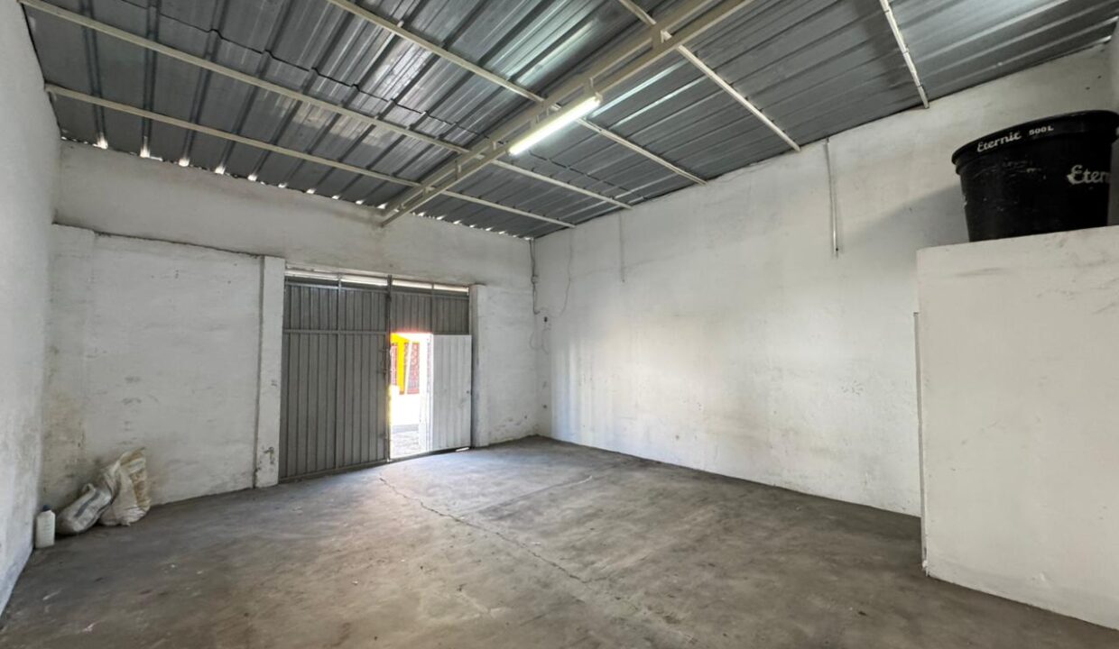 BODEGA EL CONTENTO 13-12 (13)