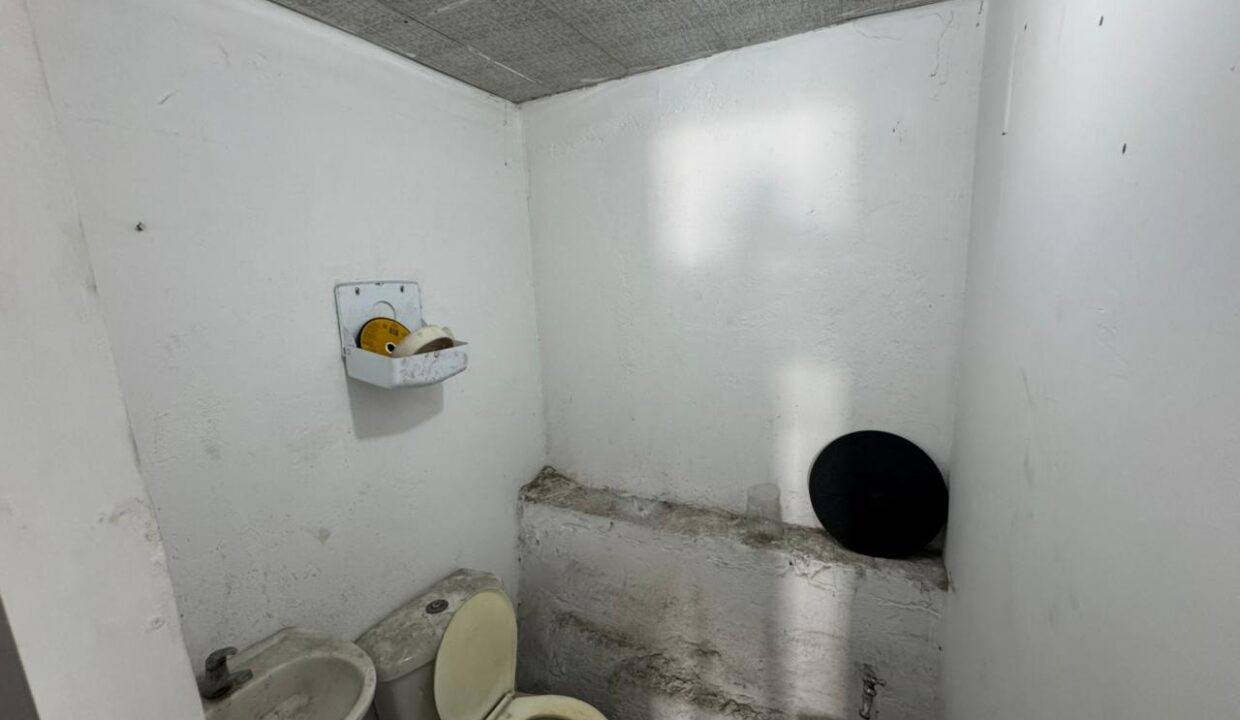 BODEGA EL CONTENTO 13-12 (15)