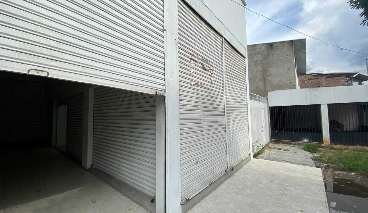 LOS PATIOS - LOCAL GRANDE PISARREAL-GRUPO CAOBA INMOBILIARIA-3